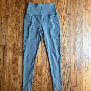 Beyond Yoga Spacedye Out Of Pocket Blue Gray High-Waisted MIDI Leggings